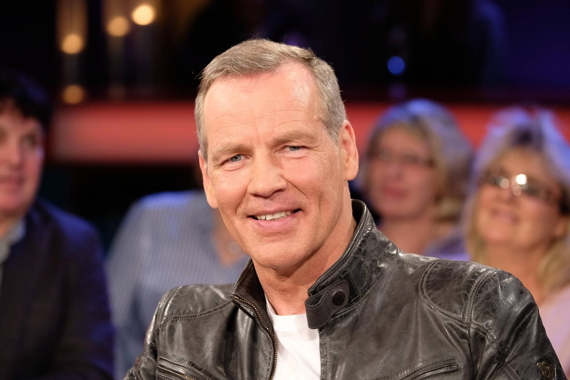 Box-Idol Henry Maske hat den Chemiepokal in guter Erinnerung.