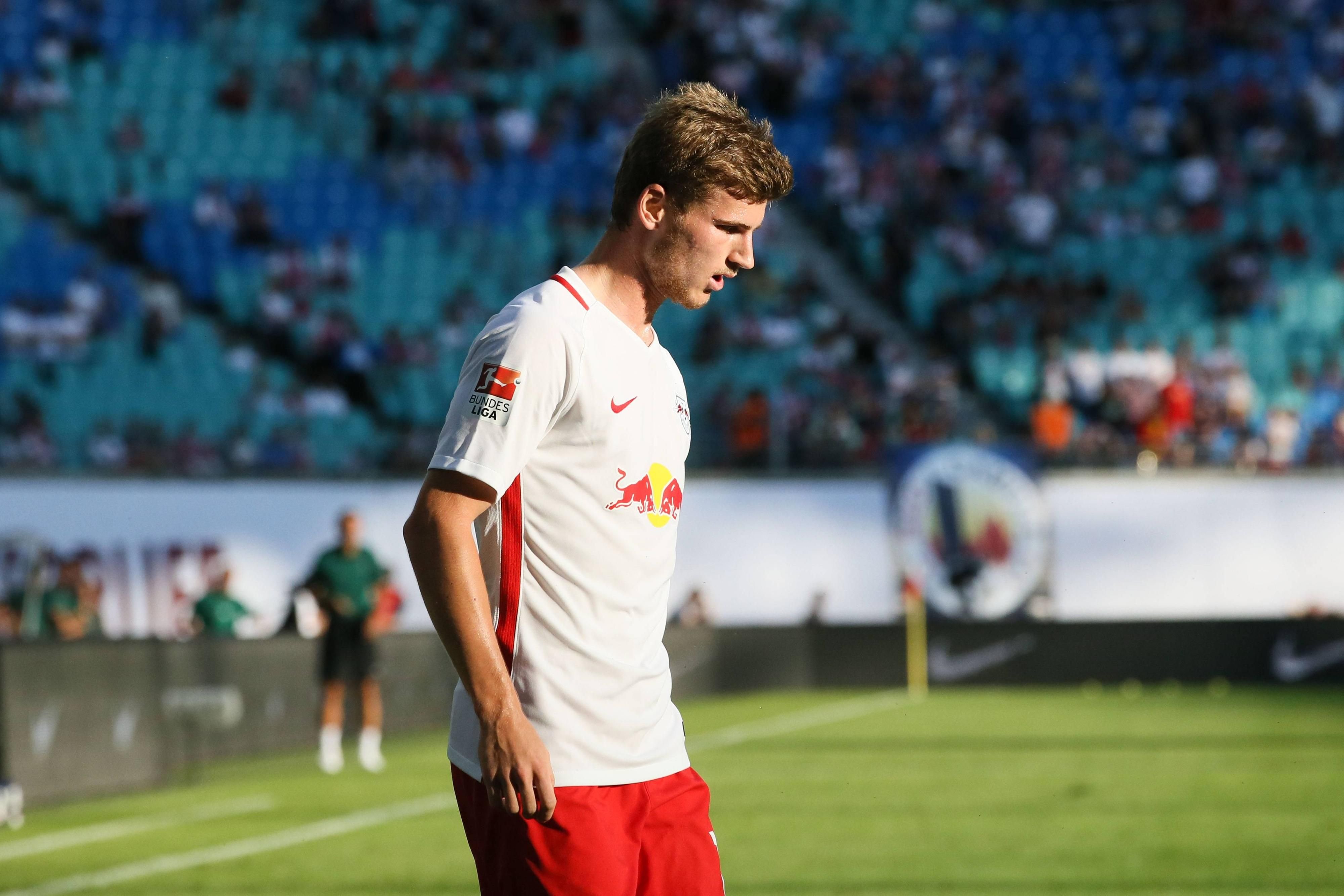 Der zehn Millionen-Mann Timo Werner läuft über das Spielfeld.