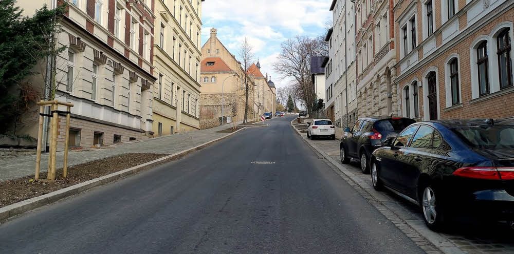 Zeitz braucht mehr kostenfreie Parkplätze: In der Stadtratssitzung wurde debattiert, ob Parkplätze am Steinsgraben bis zu 30 Minuten kostenfrei nutzbar sind.