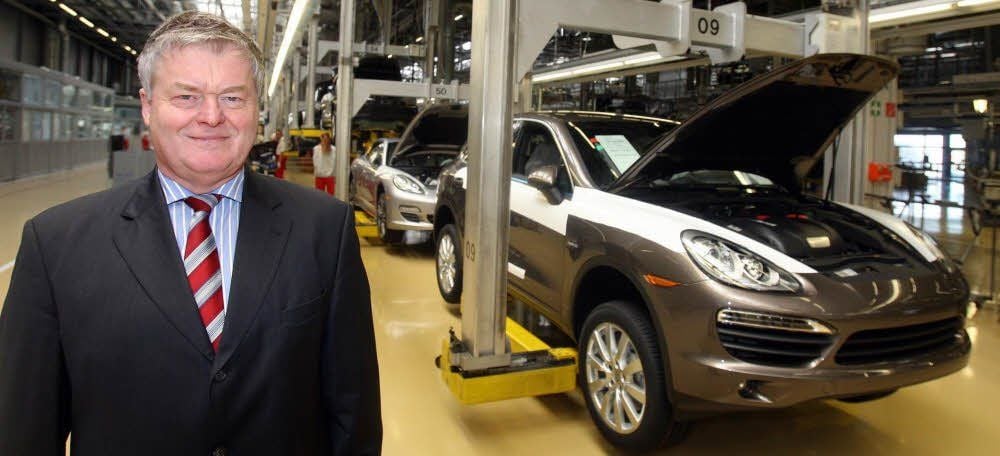 Siegfried Bülow ist vom in Leipzig produzierten Geländewagen Cayenne begeistert. Privat fährt er einen weißen Cayenne Diesel mit 385 PS.
