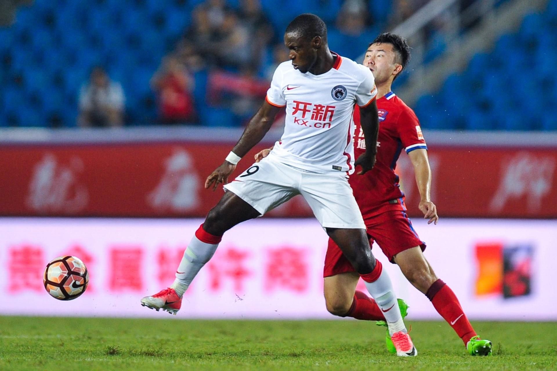 Anthony Ujah ist in China mit seinem Klub Liaoning Whowin abgestiegen.