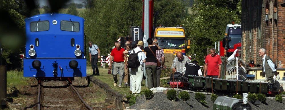 Die Freunde der Halle-Hettstedter Eisenbahn haben zum ersten Mal seit 2002 wieder eine Lok am Gerbstedter Bahnhof fahren lassen.