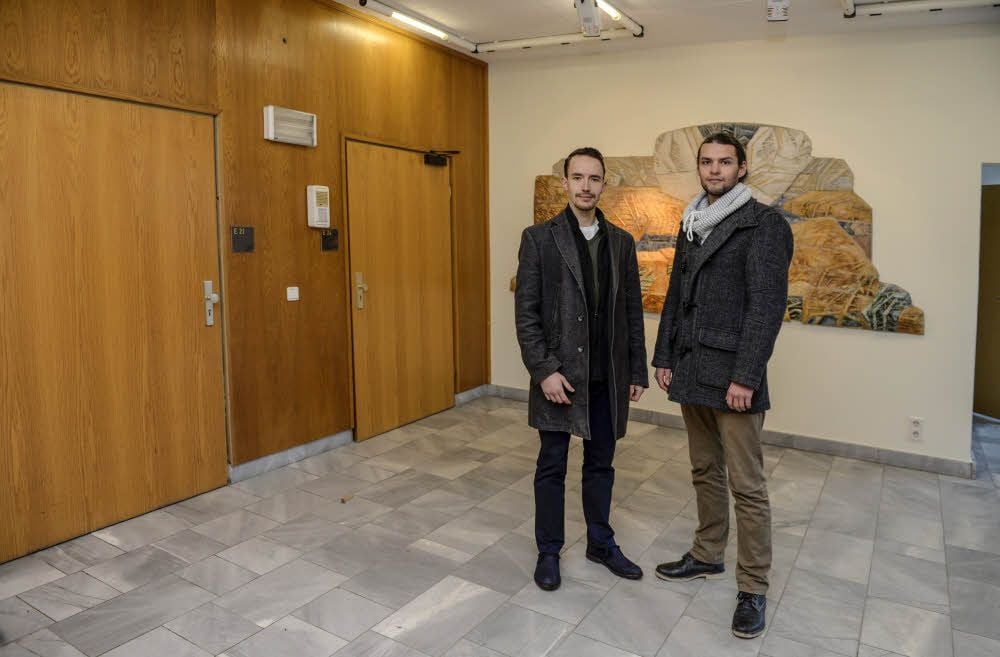 Erste Station Wittenberg: Im „Königreich“ von Peter Fitzek traf Tobias Ginsburg „Amtmann“ Benjamin Michaelis und Vizekönig Martin Schulz (v.l.)