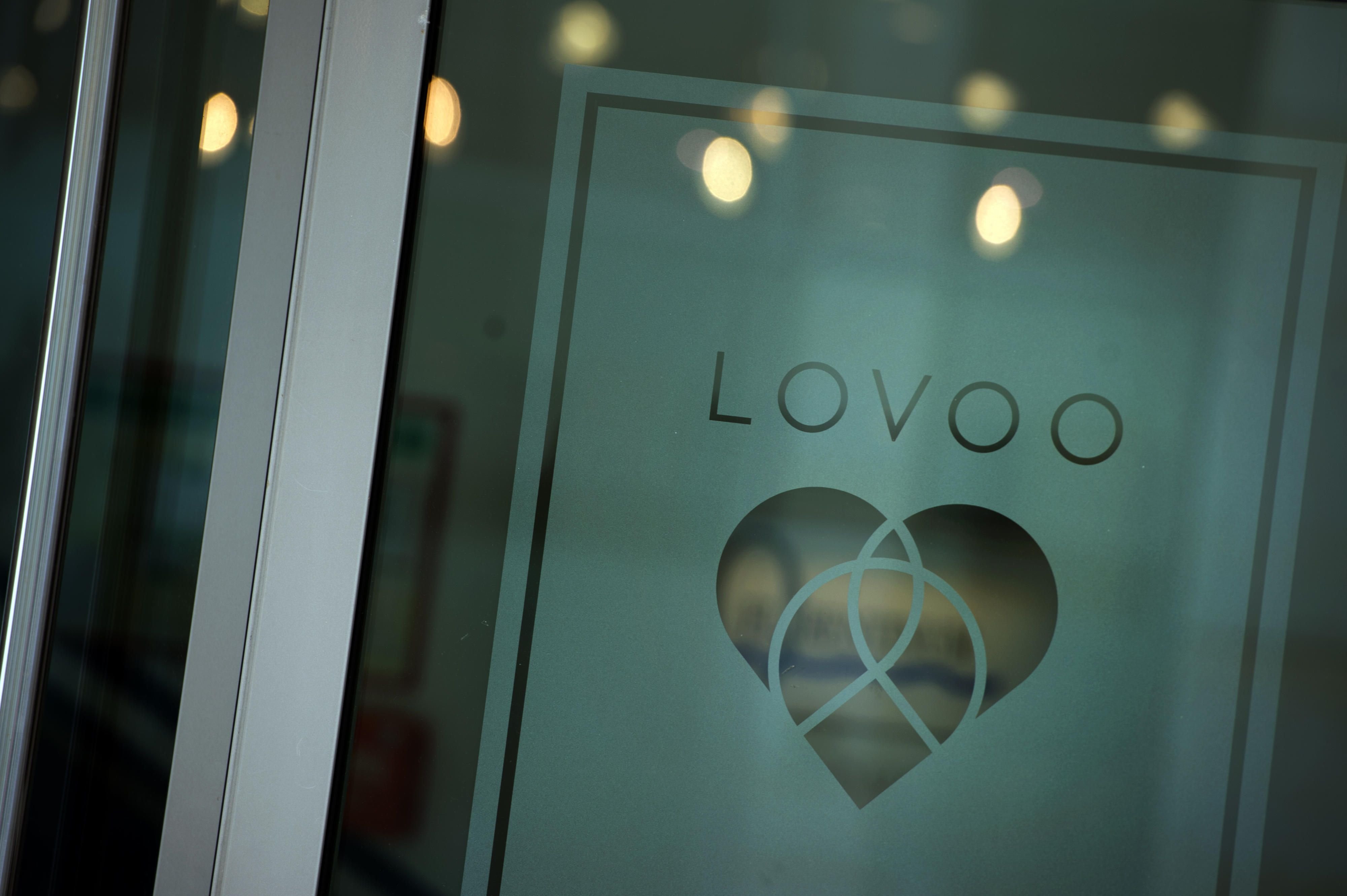 Das Firmenlogo des Dating-Portal Lovoo in Dresden. Das Dating-Portal steht unter Betrugsverdacht.