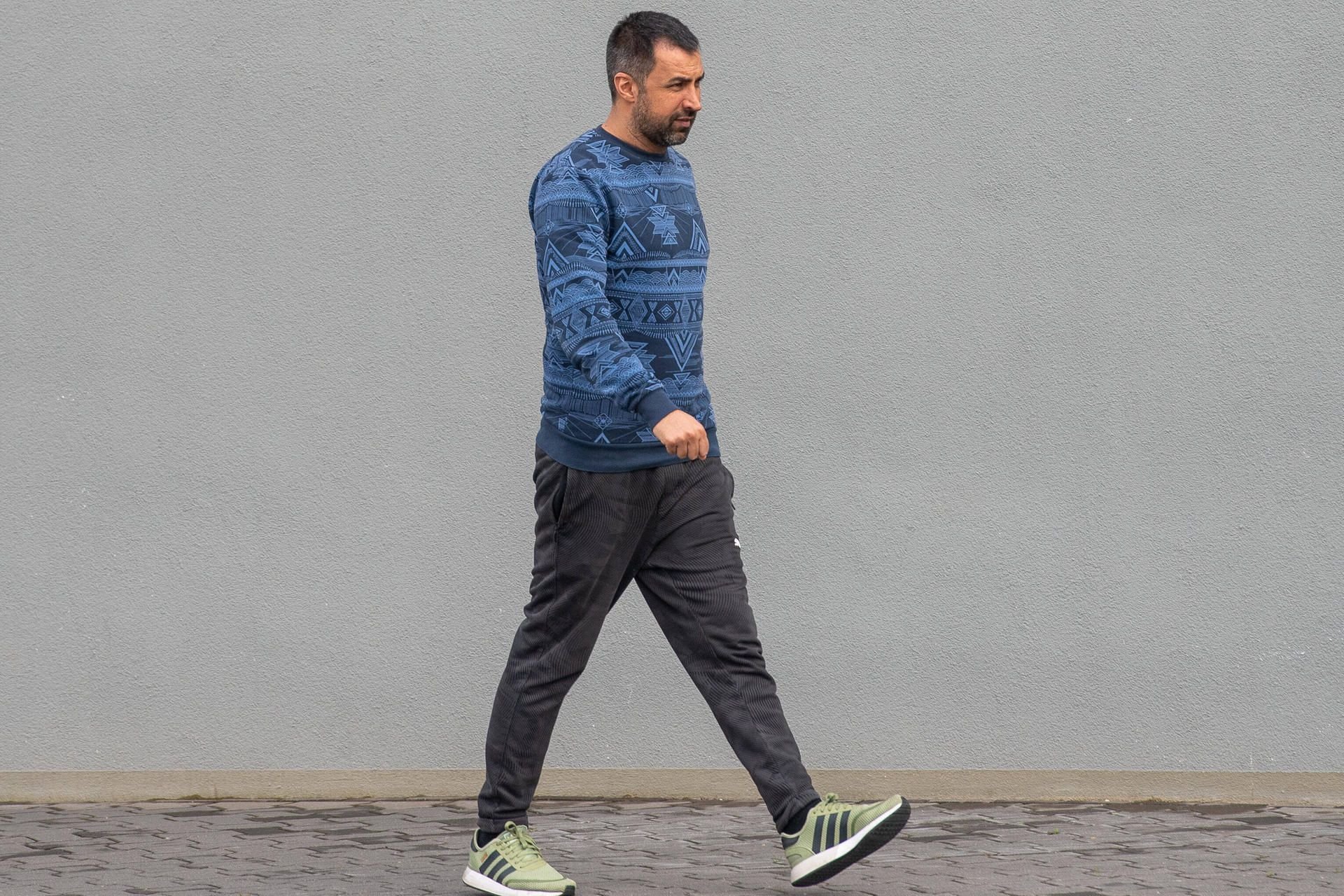 HFC-Trainer Ismail Atalan an seinem bislang letzten Arbeitstag in Halle. Die Corona-Pause verbringt er daheim bei der Familie im Münsterland.