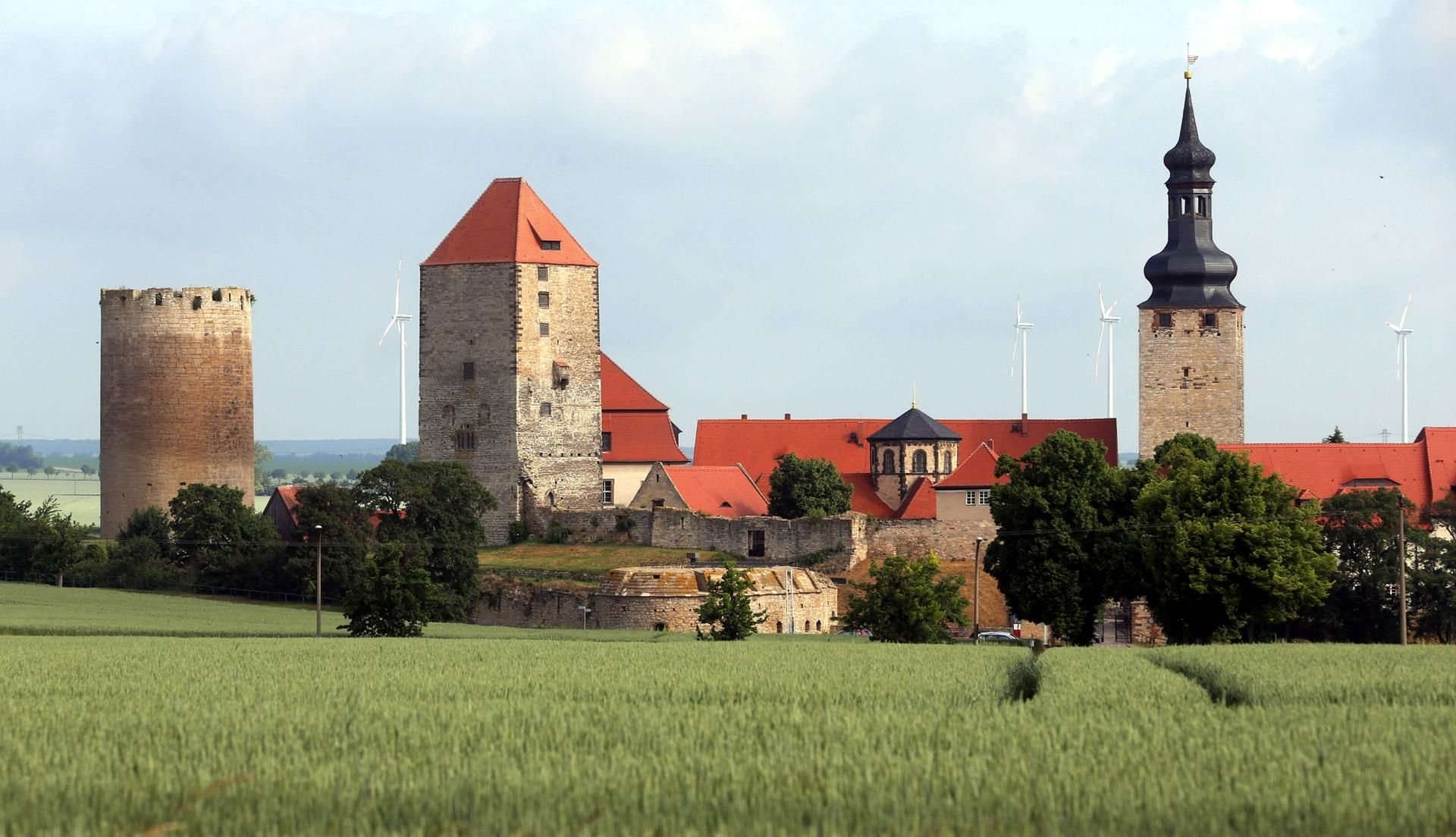 Blick auf die mittelalterliche Burg in Querfurt.