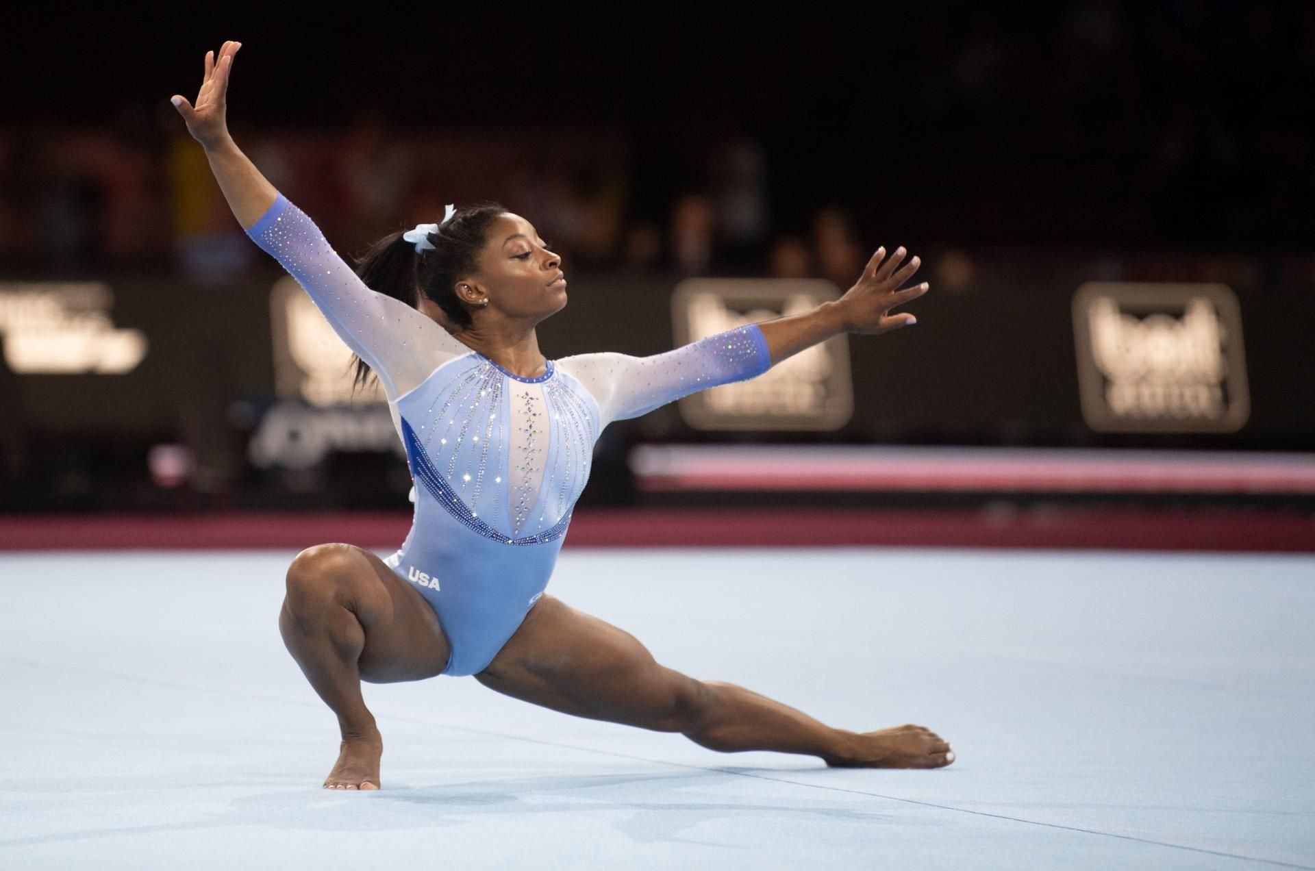 US-Turnerin Simone Biles bei den Weltmeisterschaften in Stuttgart.