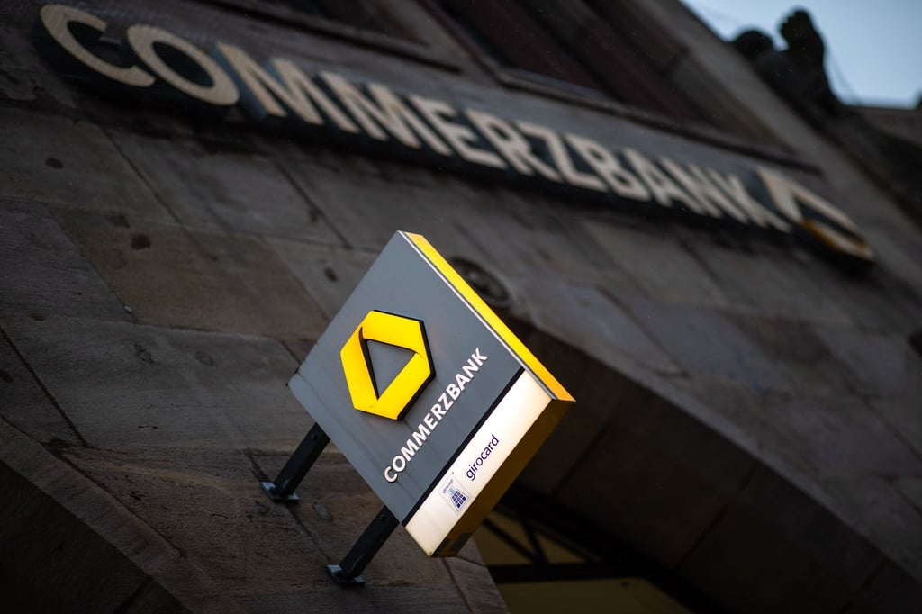 Die Commerzbank setzt nach einem Filialkahlschlag auf digitale Beratungszentren.