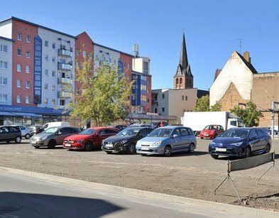 Der Parkplatz am Schweinemarkt in Bitterfeld.