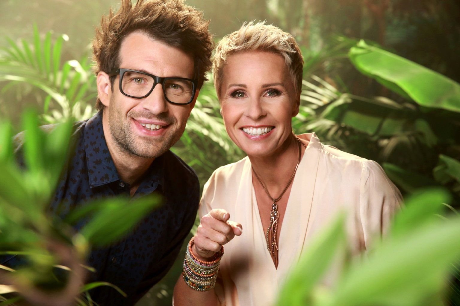 Sonja Zietlow und Daniel Hartwich im Dschungelcamp
