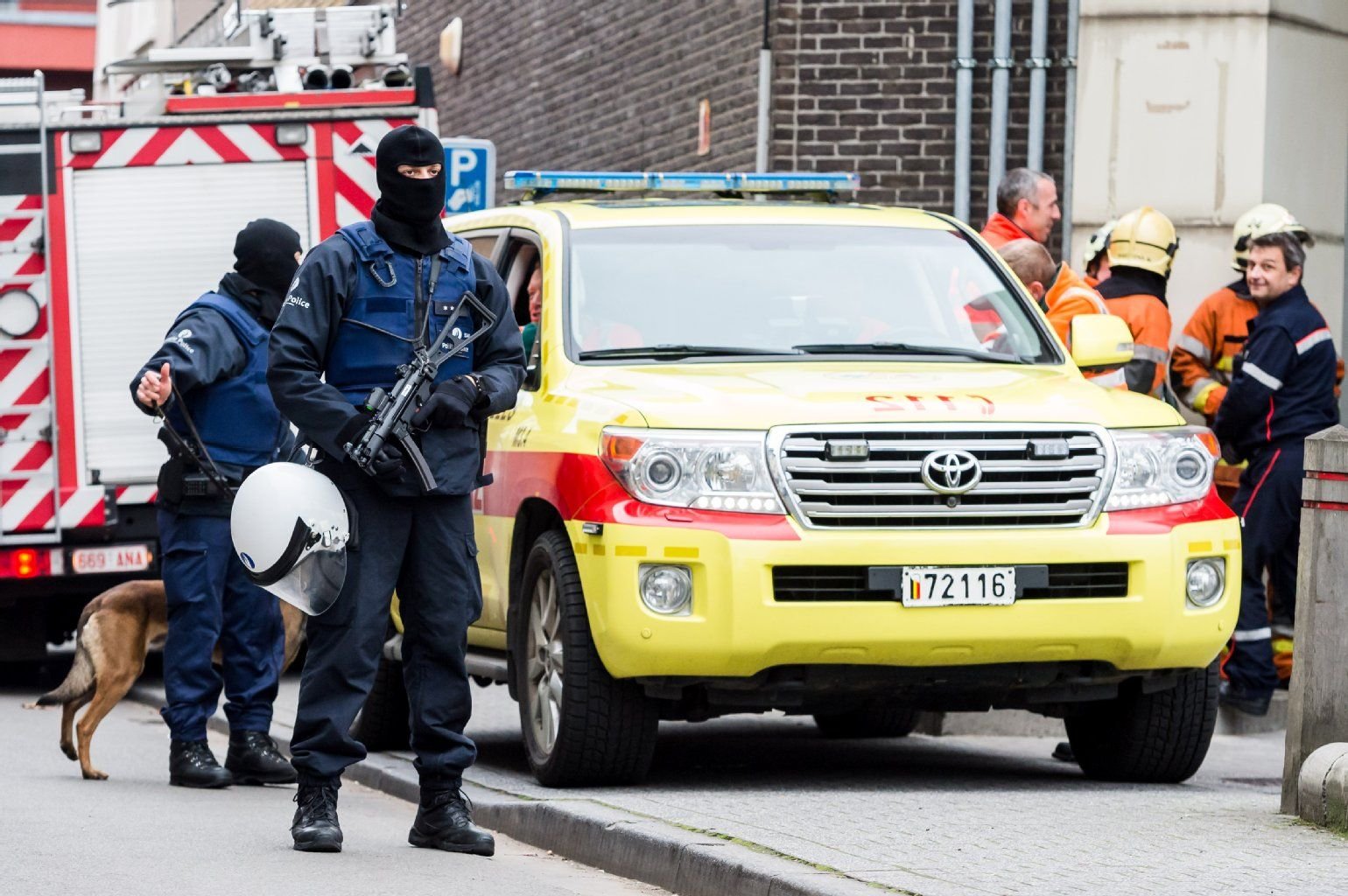 Die belgische Polizei hat am Donnerstag bei mehreren Razzien neun Verdächtige festgenommen.
