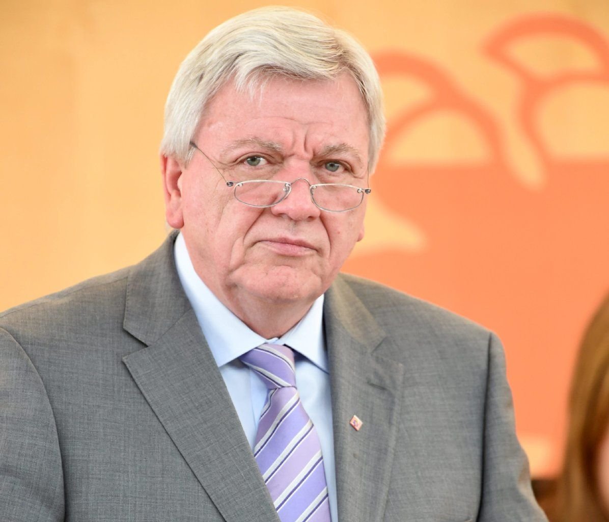 Der hessische Ministerpräsident Volker Bouffier (CDU) macht sich für eine mögliche Tarifeinheit stark.