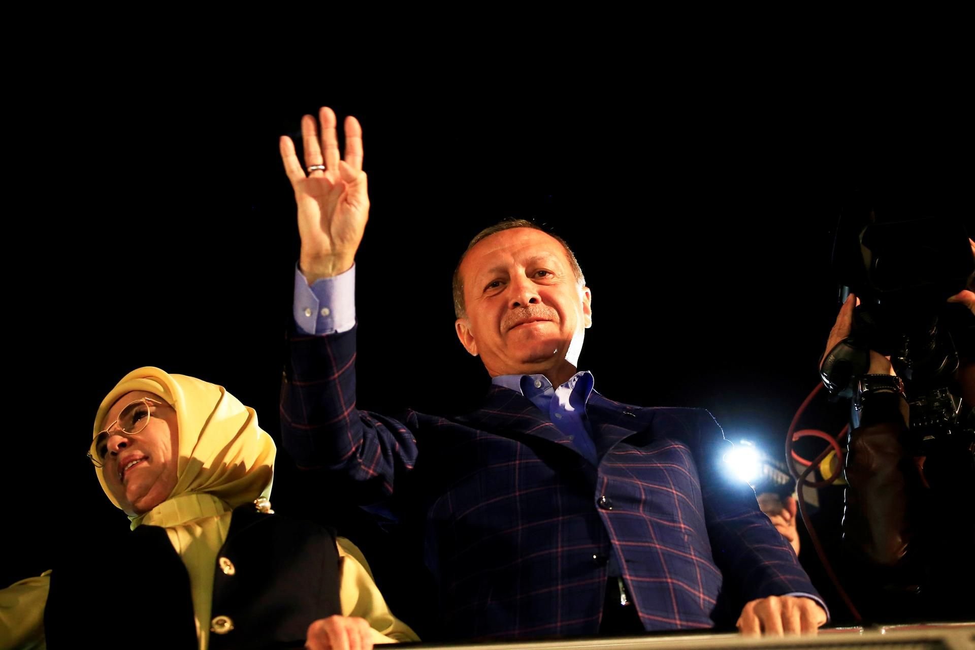 Erdogan nach der Bekanntgabe der Ergebnisse am Abend.