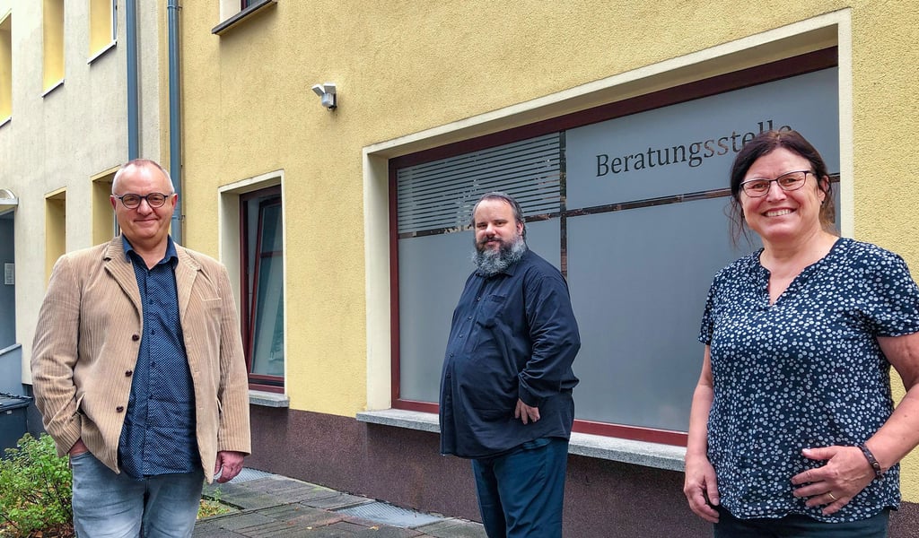 Andreas Clahr, Michael Hoske und Anke Feineis (v.l.) arbeiten in der Beratungsstelle der Works.