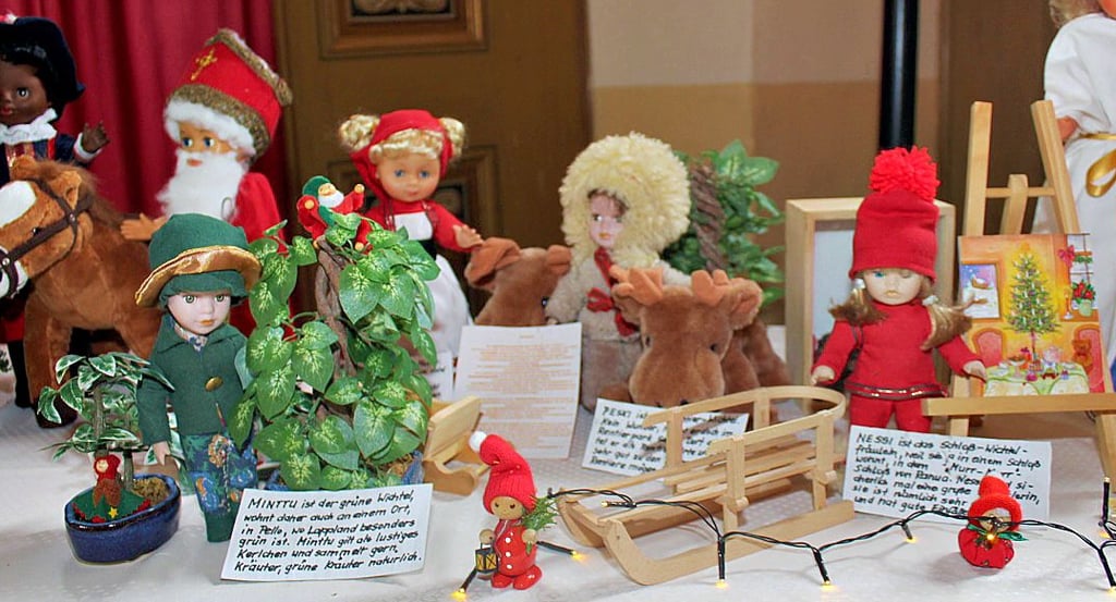 Weihnachtsbräuche und -traditionen aus aller Herren Länder warem in derder Dorfkirche Erxleben