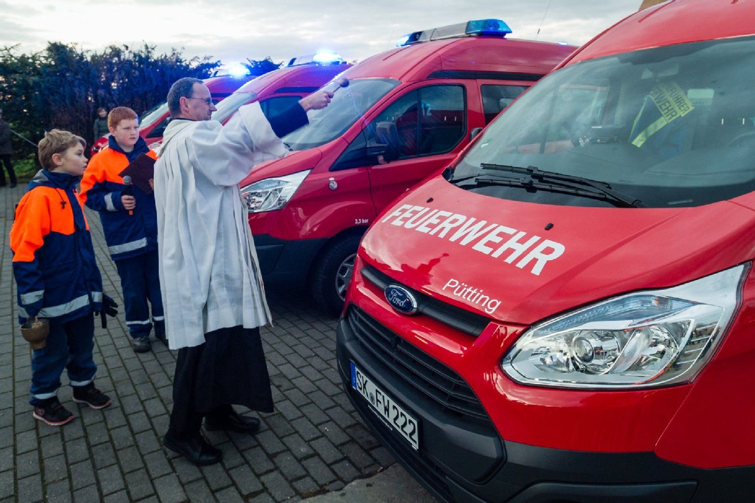 Vier neue Feuerwehrwagen wurden am Samstag übergeben.
