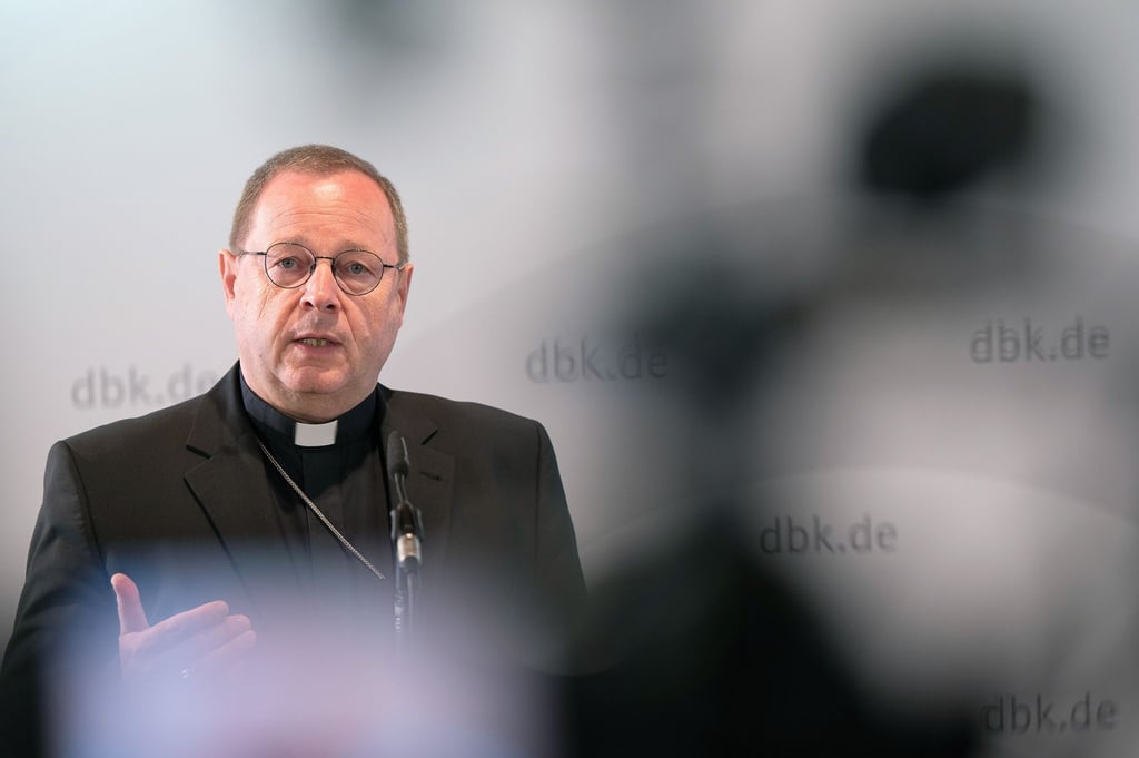Georg Bätzing, Bischof von Limburg und Vorsitzender der Deutschen Bischofskonferenz, spricht.