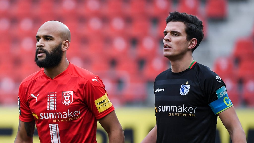 HFC und FCM stehen sich am Freitagabend im Derby gegenüber: Live-Bilder gibt es dann nur kostenpflichtig bei Magenta Sport.