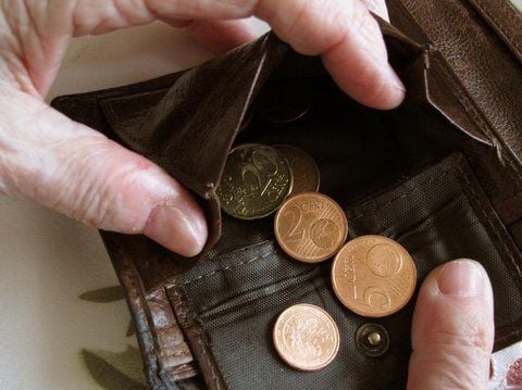 Die Gefahr von Altersarmut steigt in den kommenden Jahren weiter.