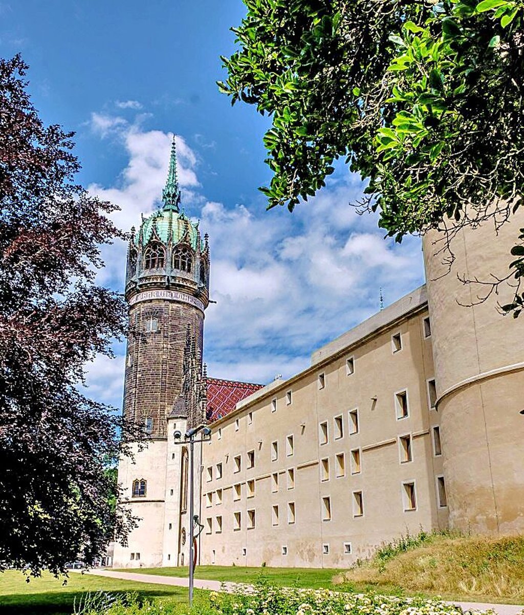 Schick saniert zum Jubiläum, aber noch ein Streitobjekt