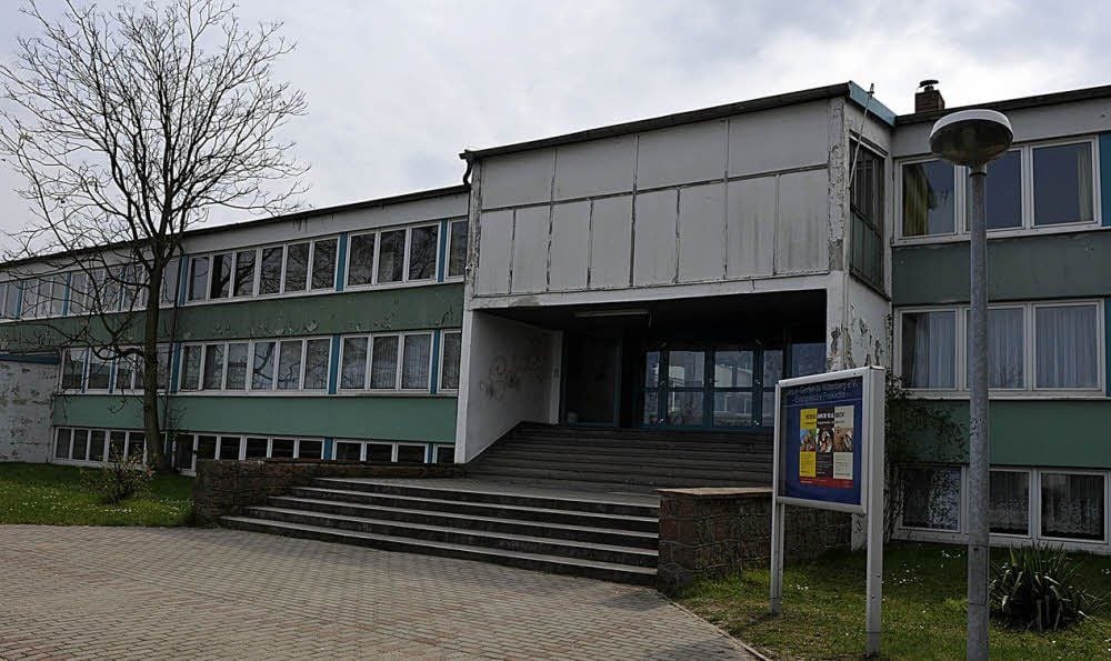 Die ehemalige Karl-Marx-Schule in Wittenberg soll Flüchtlingsunterkunft werden.