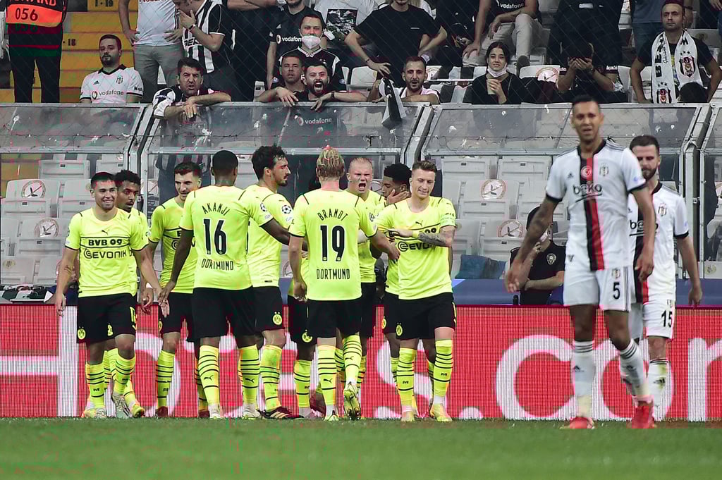 Borussia Dortmund setzte sich knapp bei Besiktas Istanbul durch.