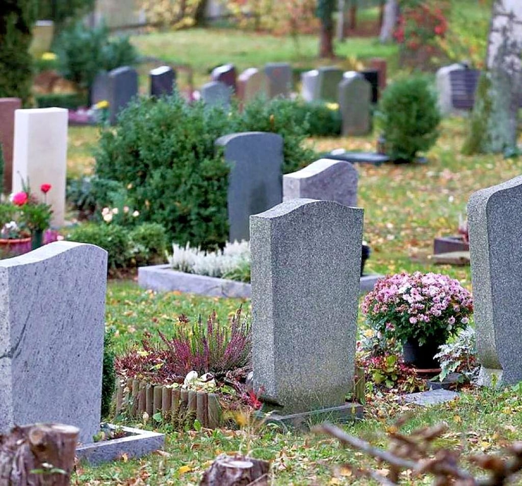 Die Gebühren für Urnengräber sollen in Wittenberg und Ortschaften steigen. Das sieht die neue Satzung vor.