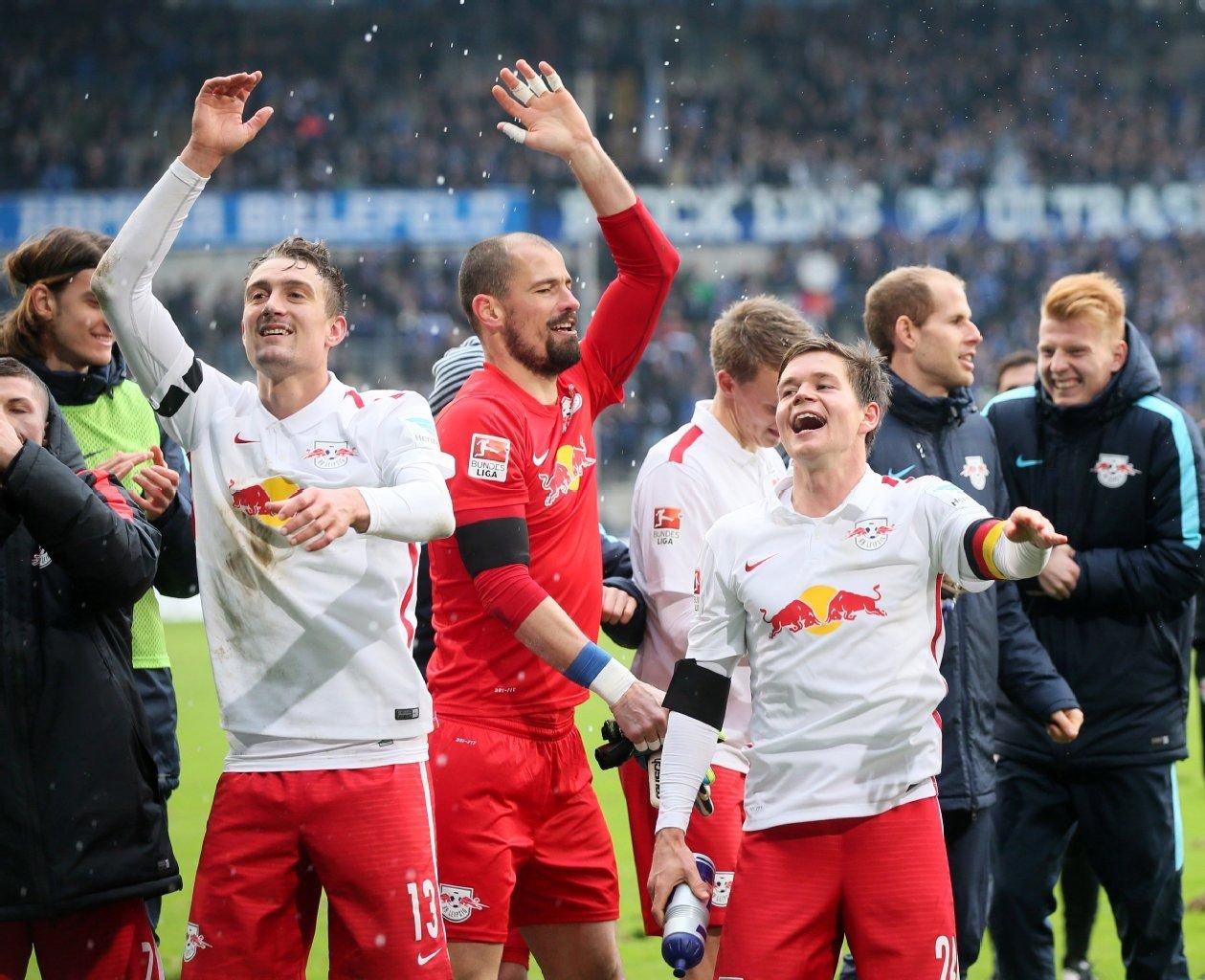 RB Leipzig jubelt bei Arminia Bielefeld über den fünften Auswärtssieg.