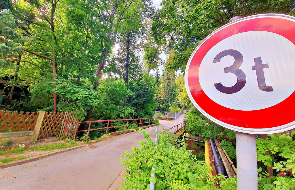 Die Brücke am Hasenwinkel in Hasserode ist schon seit Jahren auf drei Tonnen begrenzt. Das Bauwerk ist laut Stadtverwaltung marode.