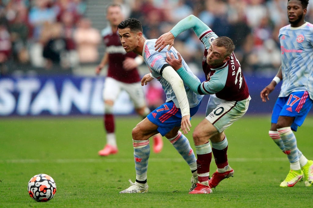 Cristiano Ronaldo (l) durfte auch gegen West Ham jubeln.