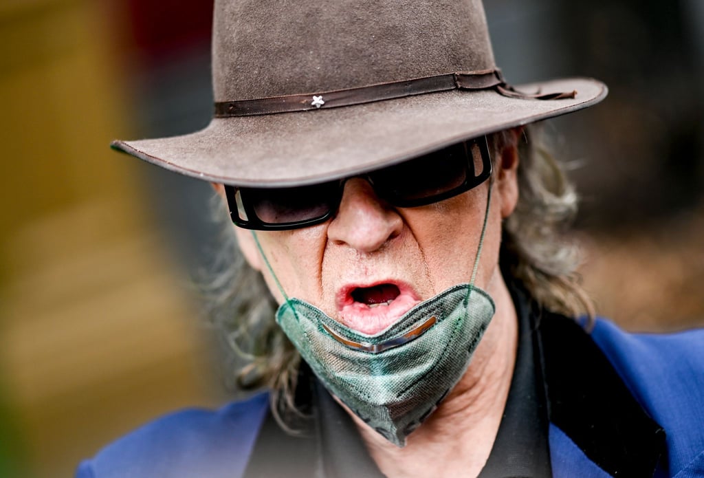 Udo Lindenberg läuft.