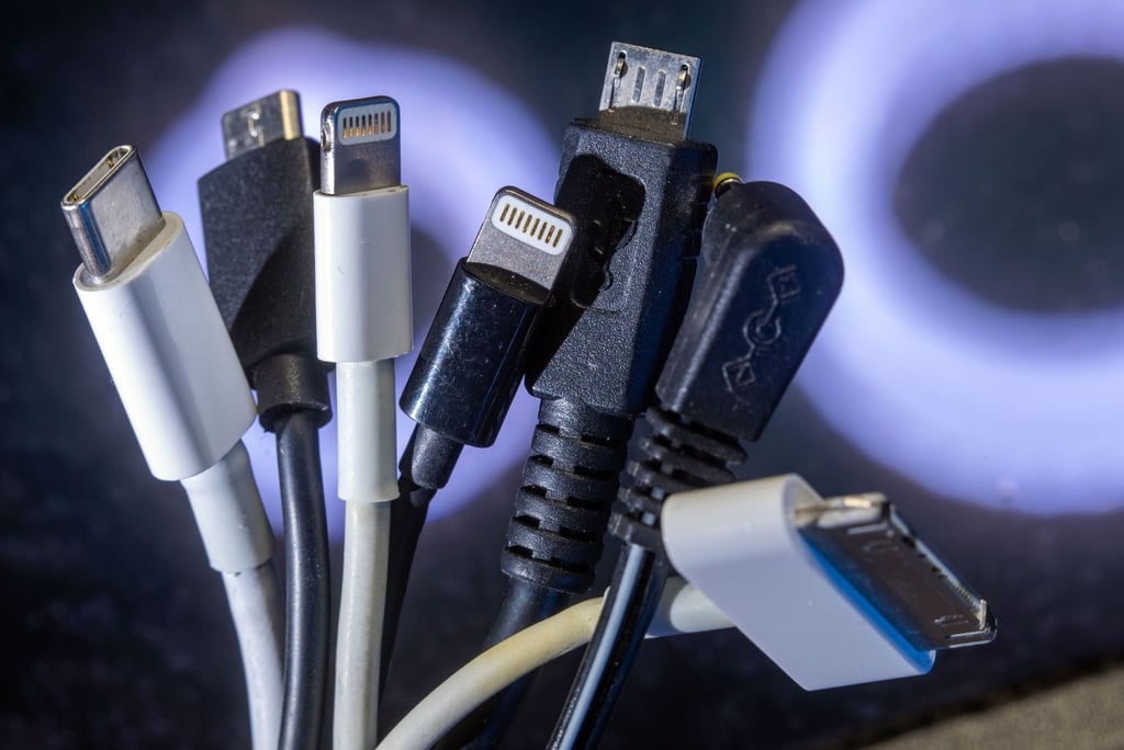 Die EU-Kommission will am Donnerstag einen Gesetzesvorschlag für einheitliche Ladebuchsen an Handys, Tablets und anderen Elektrogeräten machen.