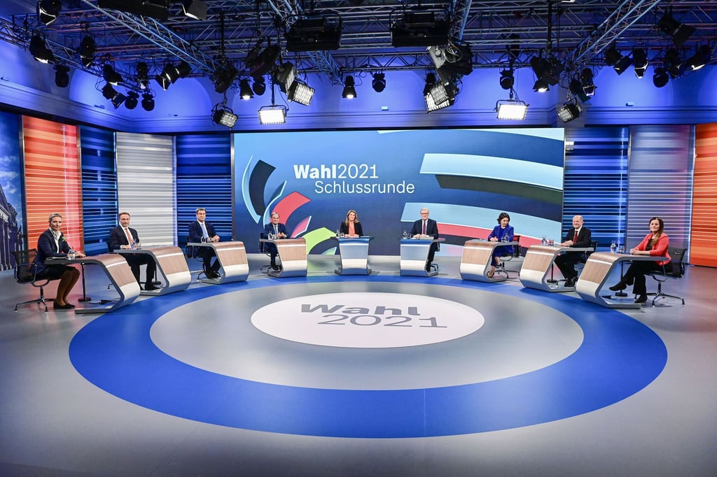 Alice Weidel (l-r), Christian Lindner, Markus Söder, Armin Laschet, Annalena Baerbock, Olaf Scholz und Janine Wissler.