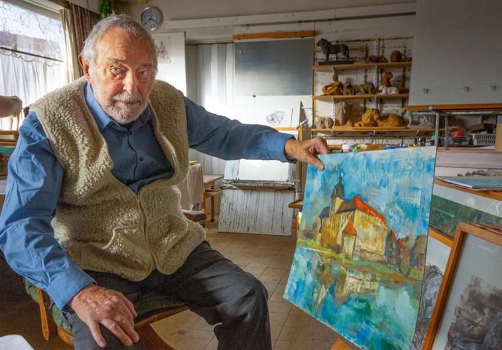 Der 90-jährige Joachim Hering in seinem Zeitzer Atelier.