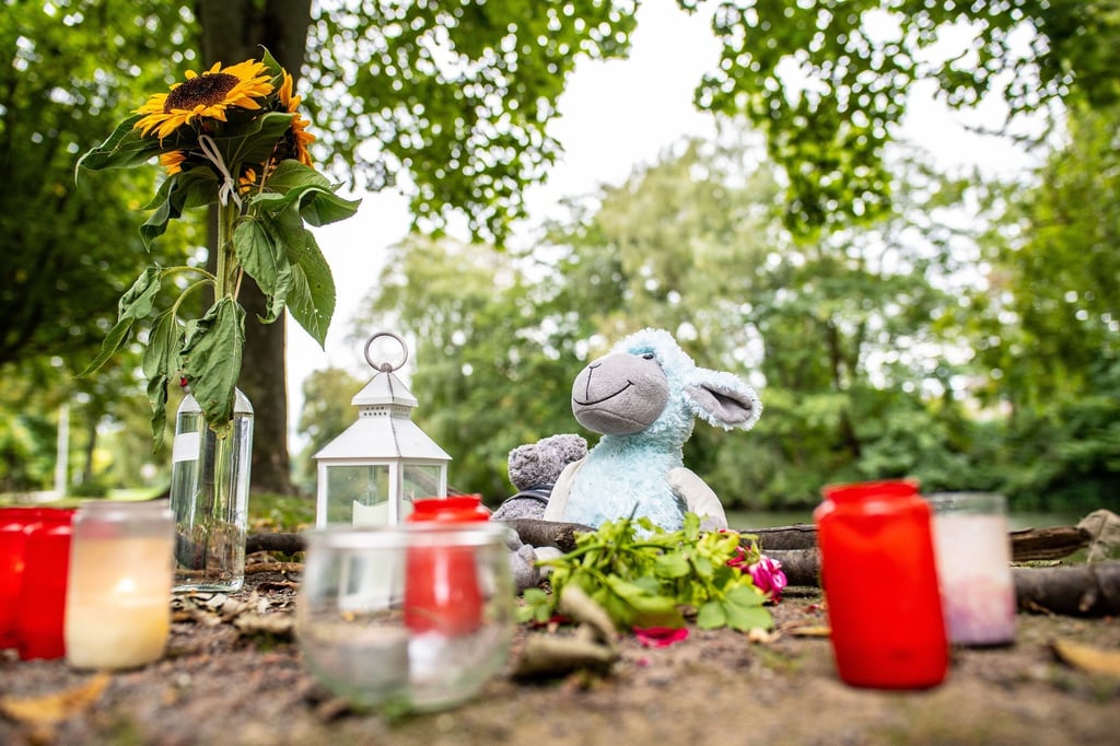 Gedenken an die 25-Jährige, die eines gewaltsamen Todes starb.