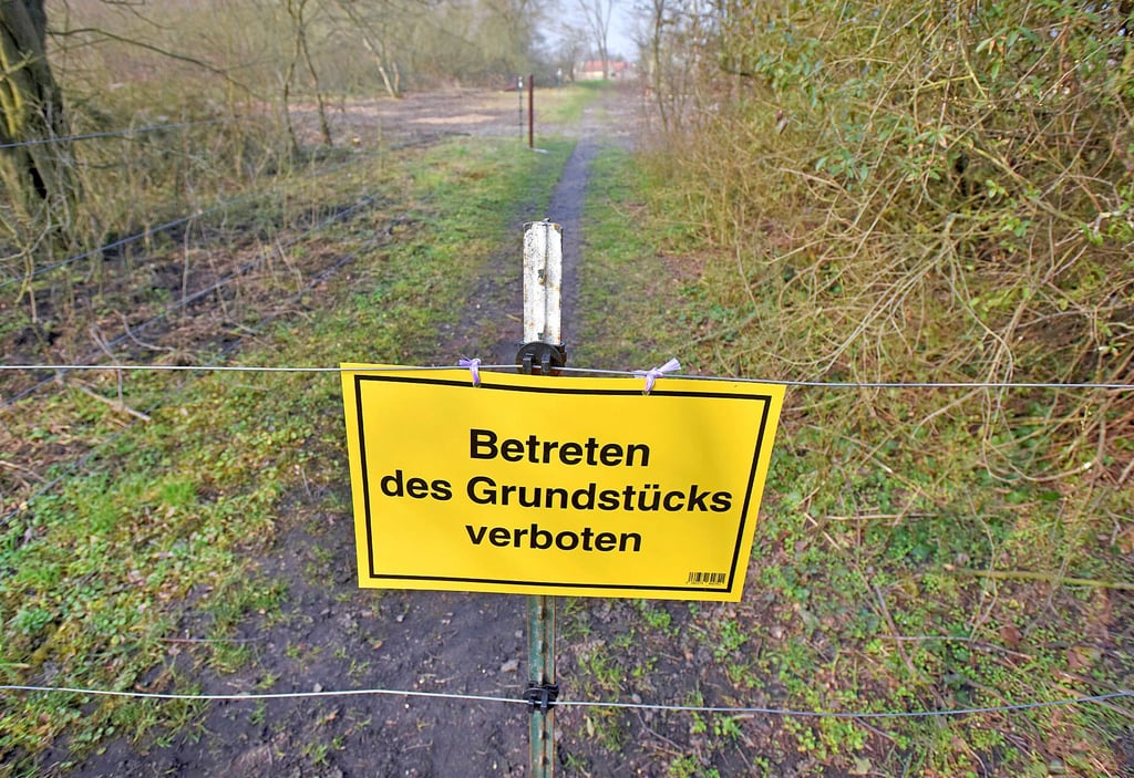 Der obere Rundweg an der Postgrube ist seit geraumer Zeit gesperrt. Das sorgt bislang für Ärger.