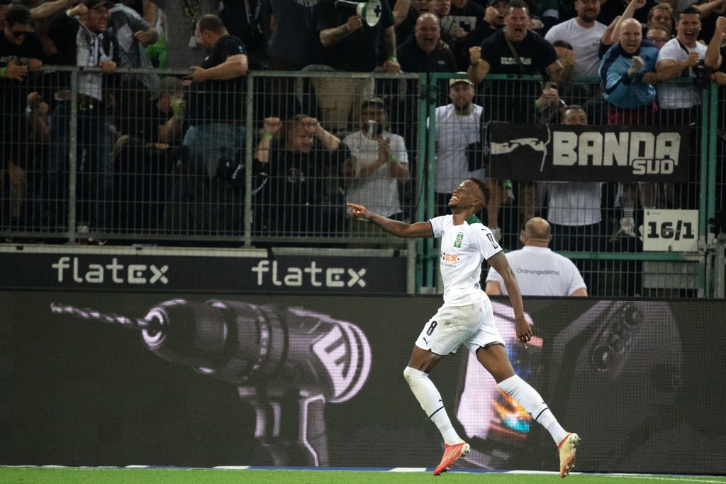 Dennis Zakaria schließt einen Verbleib in Mönchengladbach nicht aus.