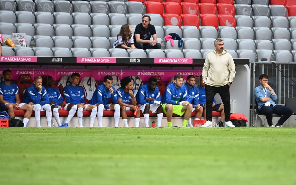 Hat an der 0:7-Niederlage gegen Bayern München zu knabbern: Bochums Trainer Thomas Reis.