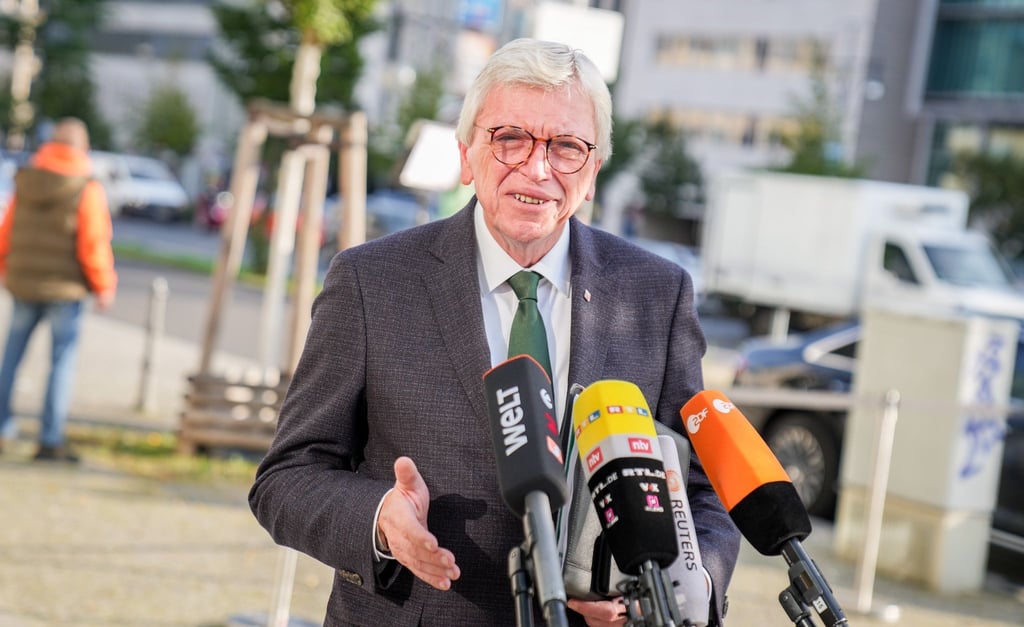 Volker Bouffier (CDU), Ministerpräsident von Hessen, spricht.