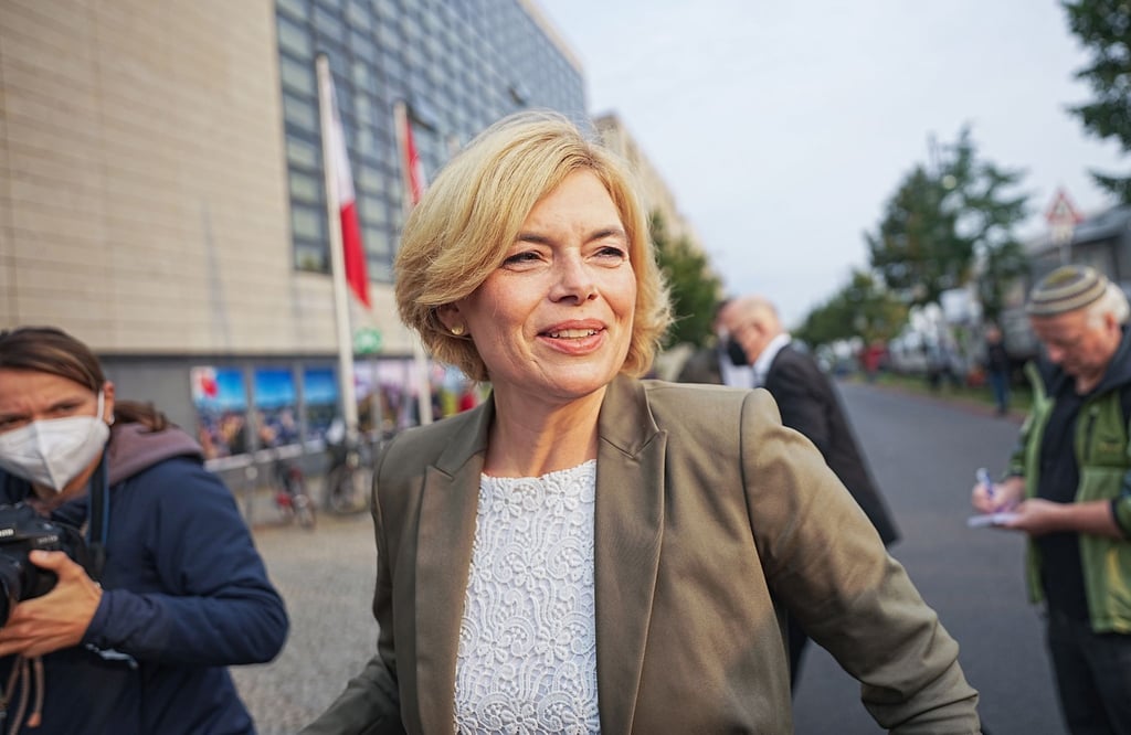 Landwirtschaftsministerin Julia Klöckner kommt zum Konrad-Adenauer Haus vor den Gremiensitzungen.