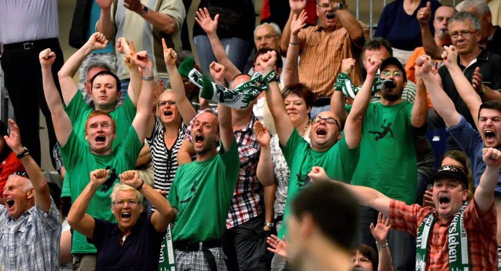 „Mit 500 Zuschauern rechne ich mindestens“, sagt Präsident Frank Hampel. Die HCA-Fans wollen am Ende natürlich jubeln.