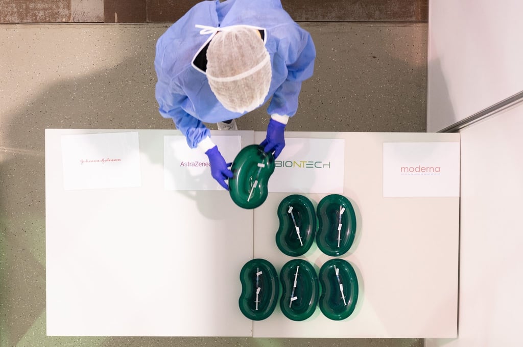 Die Gesundheitsämter haben dem RKI binnen eines Tages 7774 Corona-Neuinfektionen gemeldet.