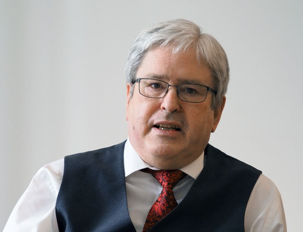 Jörg Steinbach (SPD) spricht.