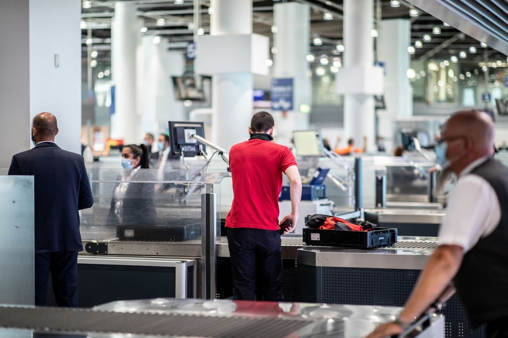 Sicherheitskontrollen am Düsseldorfer Flughafen.