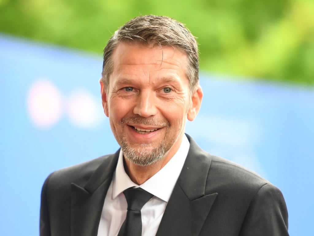 Der Schauspieler Kai Wiesinger kommt zur Verleihung des Bayerischen Fernsehpreises.