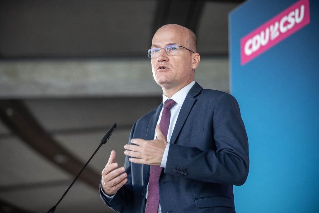 Ralph Brinkhaus (CDU), Vorsitzender der CDU/CSU-Bundestagsfraktion, spricht.