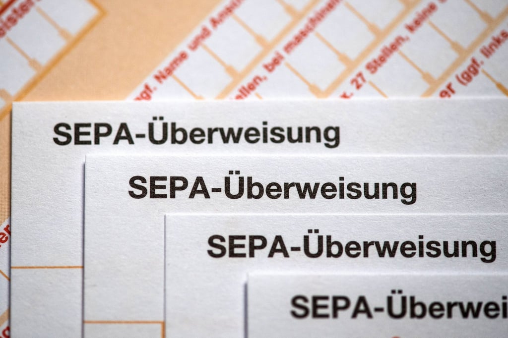 Überweisungen in Sekundenschnelle sind seit Jahren möglich - nun sollen auch Privatkunden der Direktbank ING Deutschland sogenannte Instant Payments nutzen können.