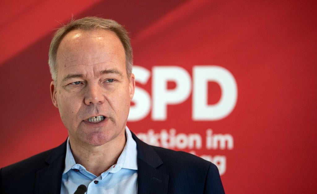 Matthias Miersch, stellvertretender Vorsitzende SPD-Bundestagsfraktion, spricht.