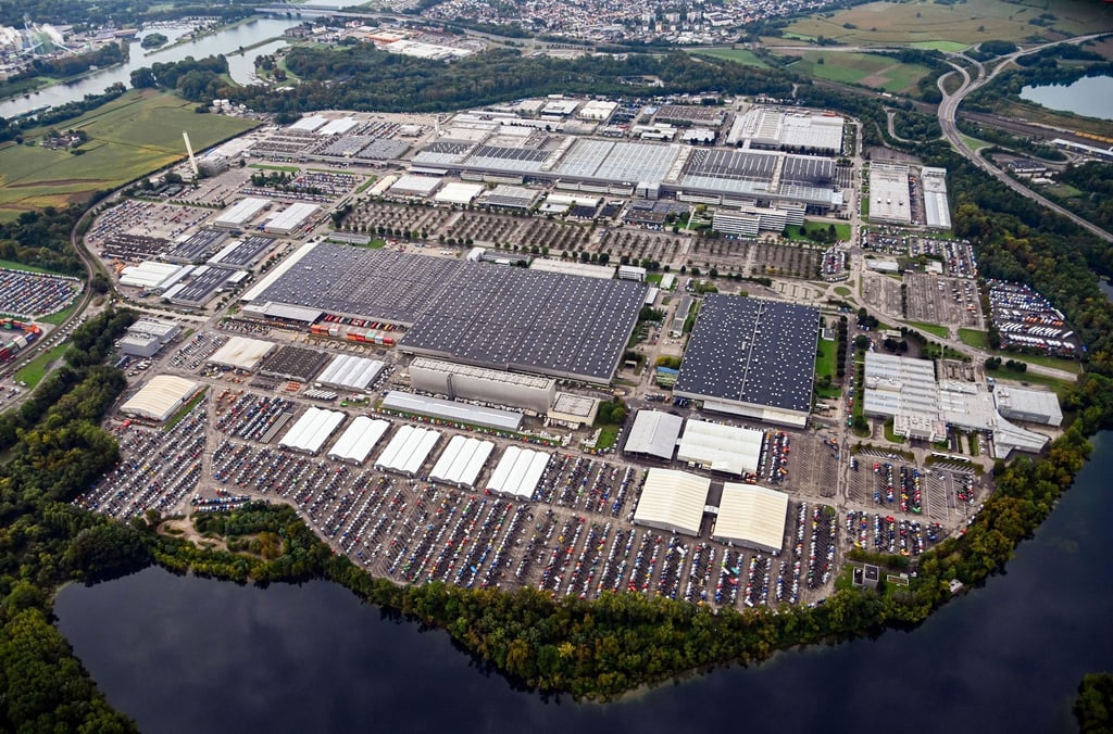 Auch bei der Daimler AG in Wörth wird auf Halde produziert.