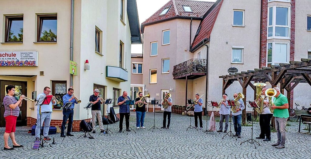 Der Posaunenchor Oranienbaum-Gräfenhainichen spielte im Vorfeld des Konzerts Paul-Gerhardt-Choräle.